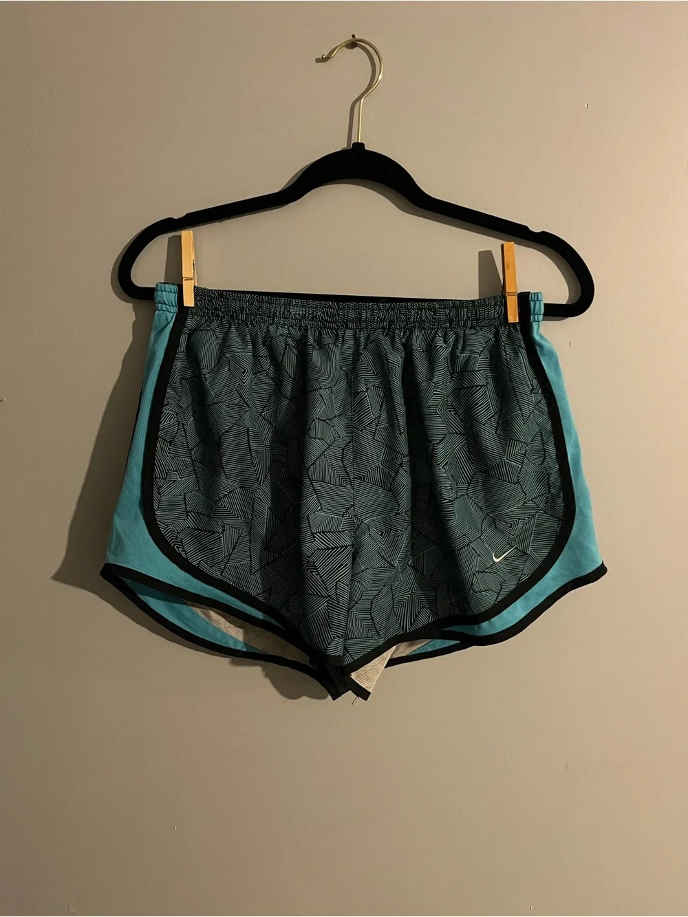 Nike Women’s Teal and Black Patterned Athletic Shorts size medium running